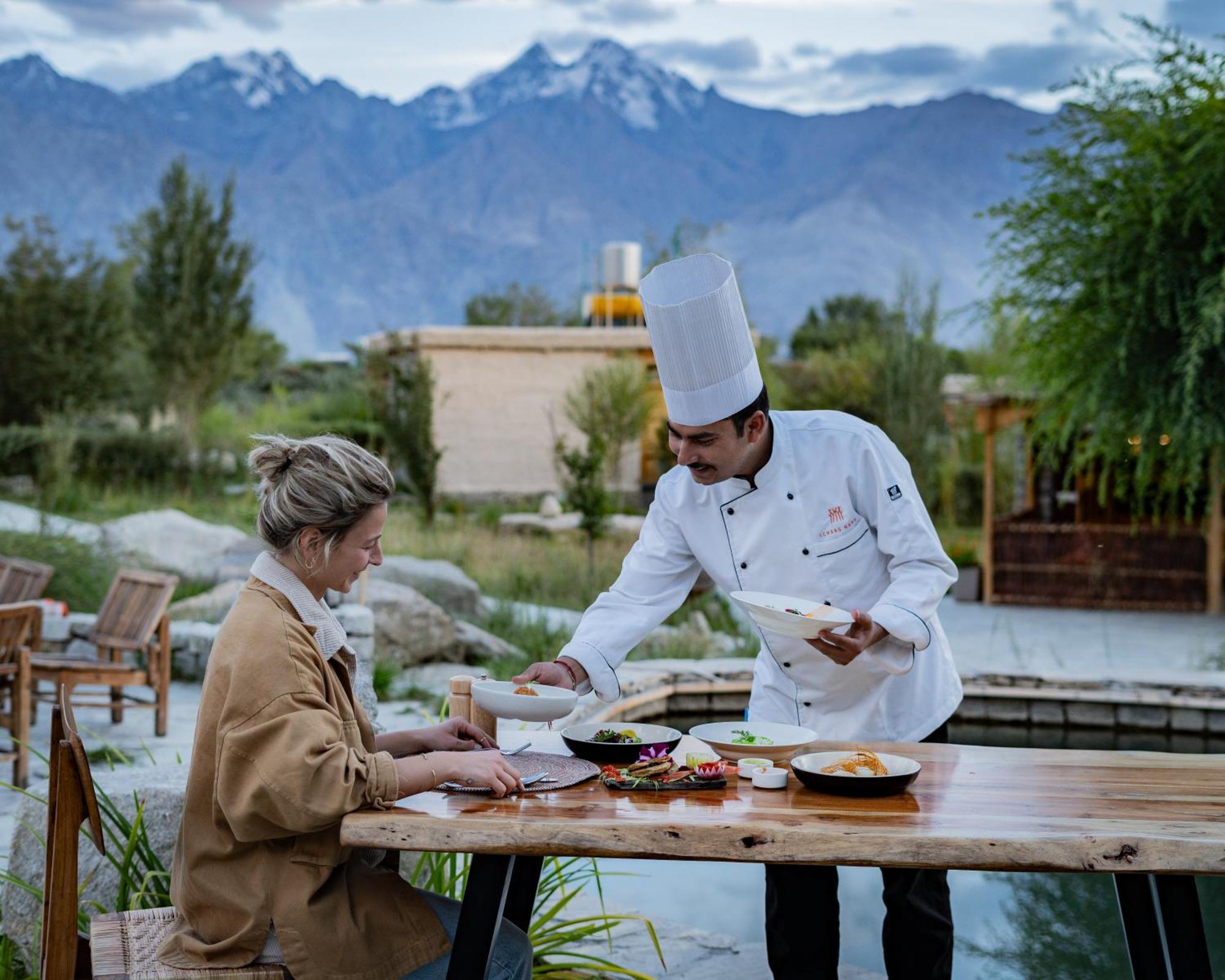 Отель Lchang Nang Retreat-The House Of Trees-Nubra Valley Sumur Экстерьер фото