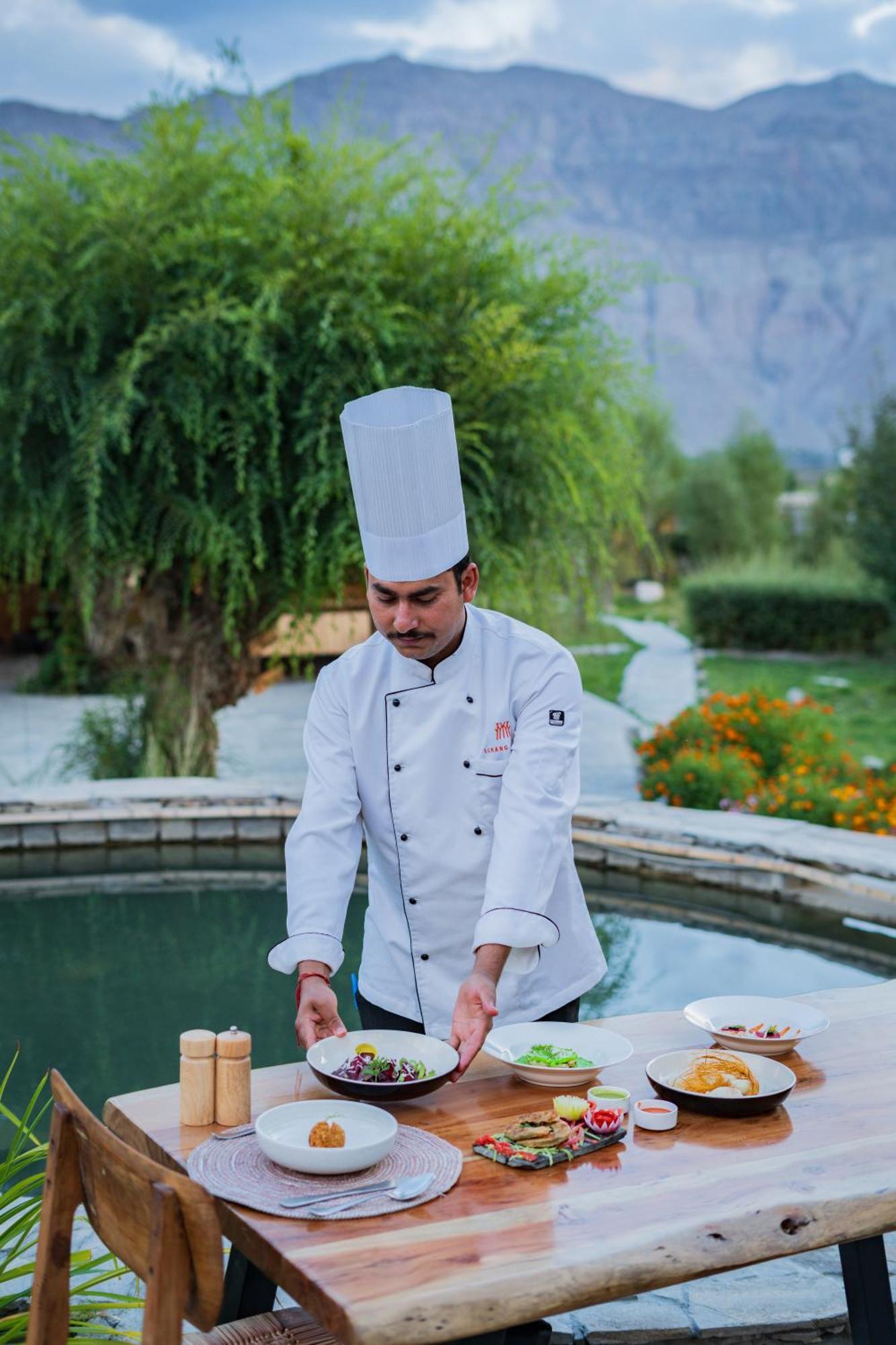 Отель Lchang Nang Retreat-The House Of Trees-Nubra Valley Sumur Экстерьер фото