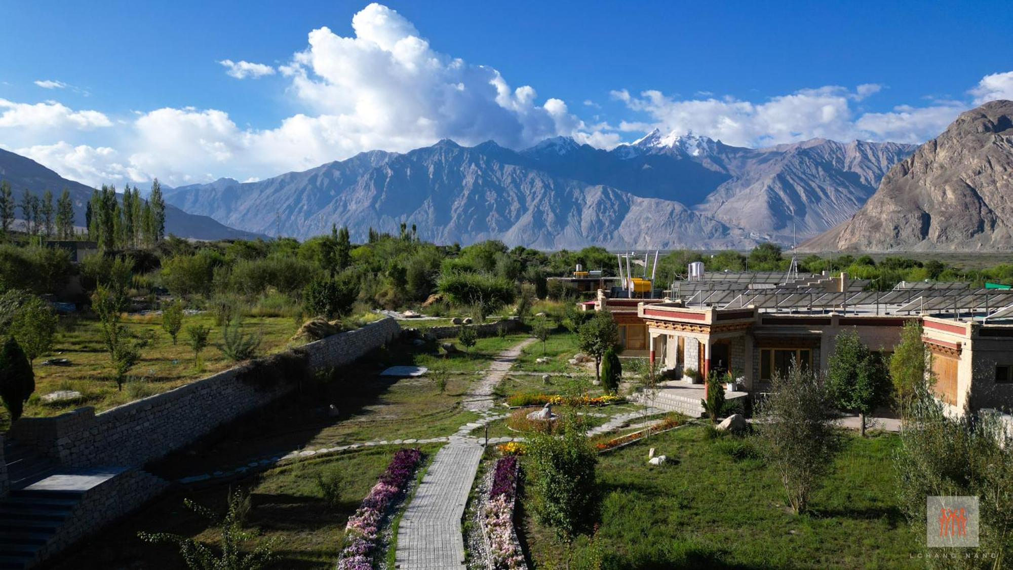 Отель Lchang Nang Retreat-The House Of Trees-Nubra Valley Sumur Экстерьер фото