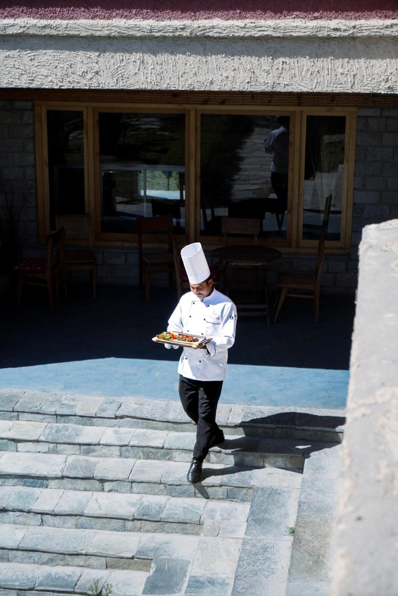 Отель Lchang Nang Retreat-The House Of Trees-Nubra Valley Sumur Экстерьер фото