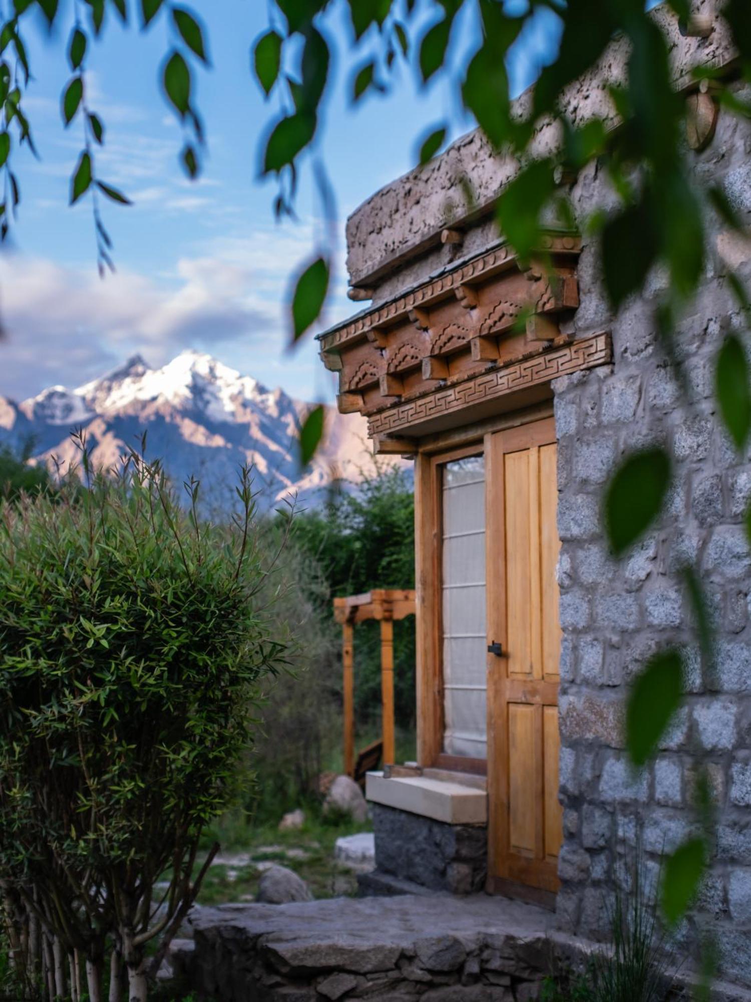 Отель Lchang Nang Retreat-The House Of Trees-Nubra Valley Sumur Экстерьер фото